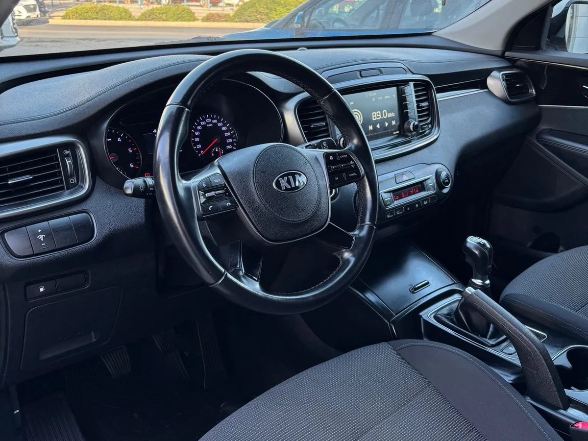 KIA SORENTO 2.2 EX 2020 - Miniatura 6