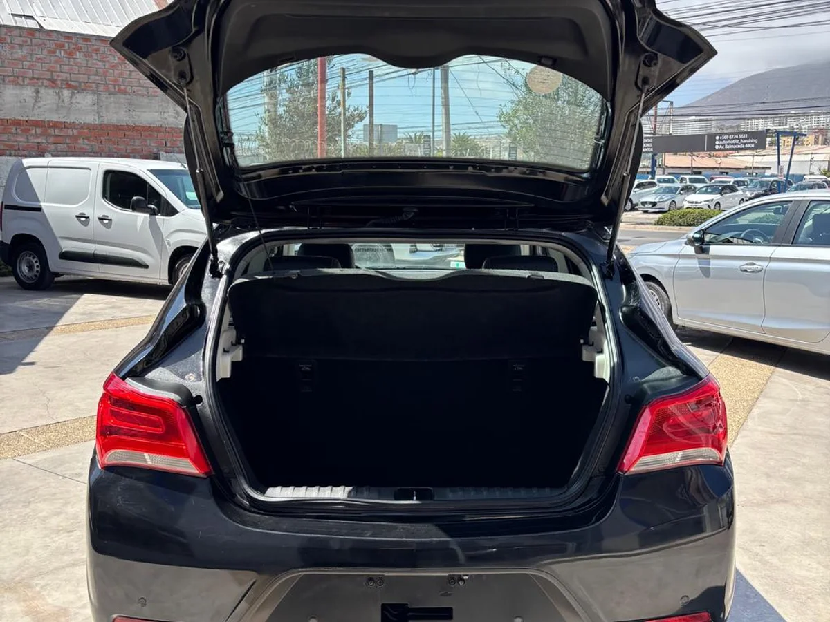 CHEVROLET ONIX HB LTZ 1.4 2020 - Miniatura 5