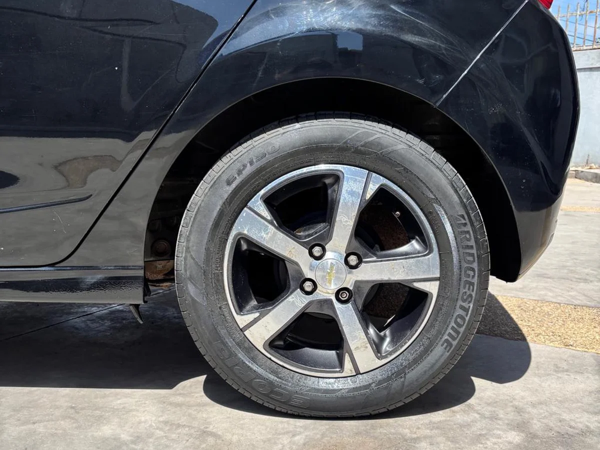 CHEVROLET ONIX HB LTZ 1.4 2020 - Miniatura 9