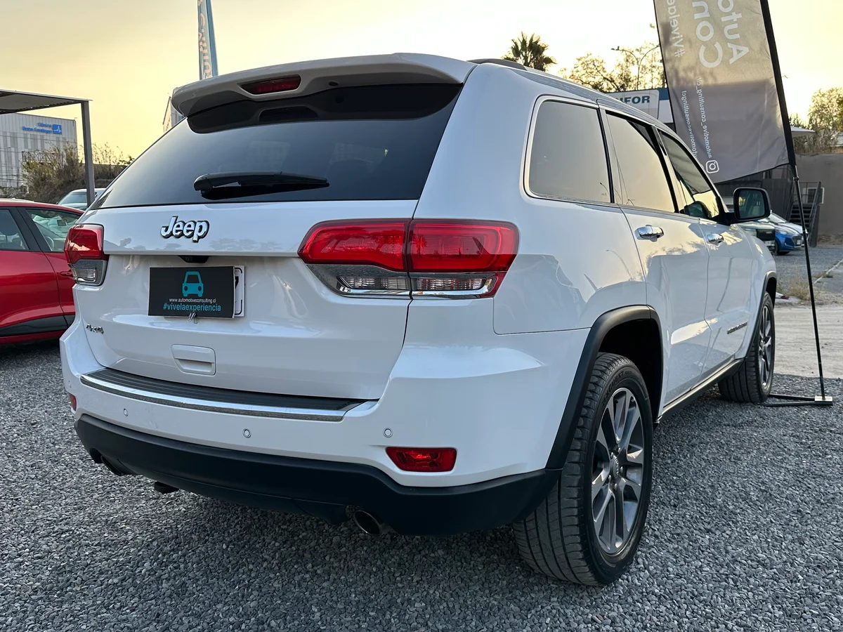 JEEP GRAND CHEROKEE 3.6 LIMITED 4WD UNICO DUEÑO - Miniatura 6