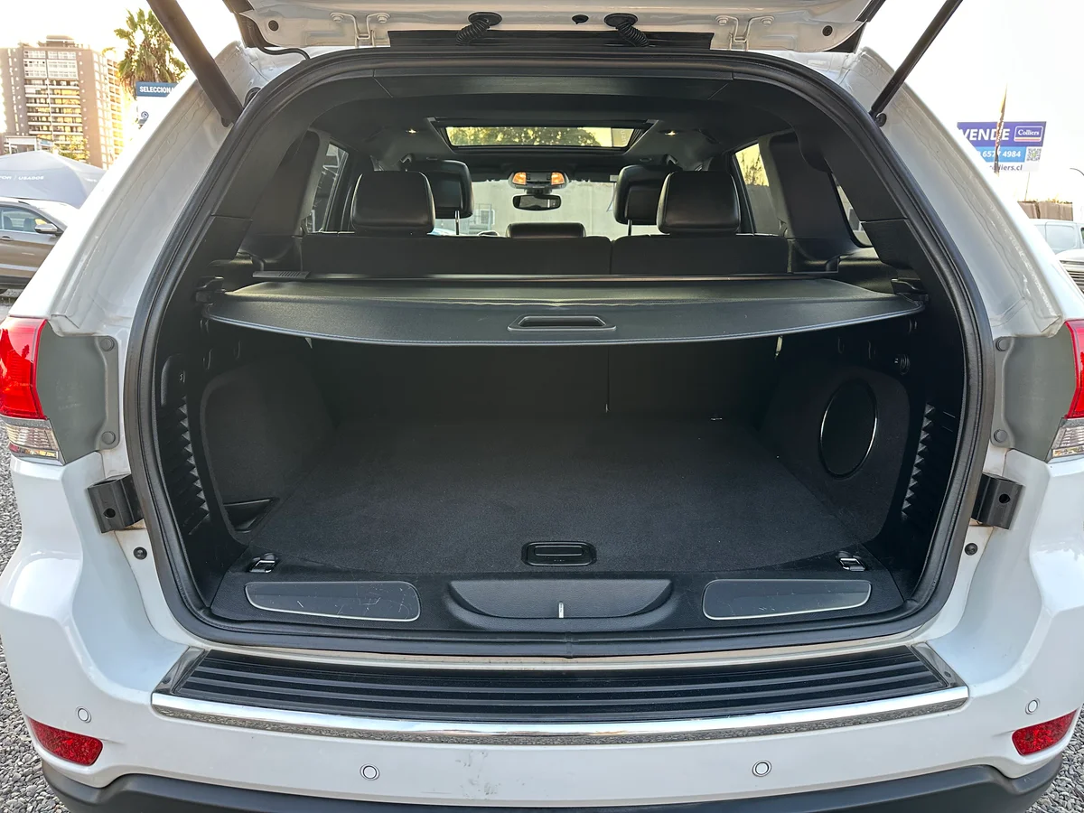 JEEP GRAND CHEROKEE 3.6 LIMITED 4WD UNICO DUEÑO - Miniatura 11