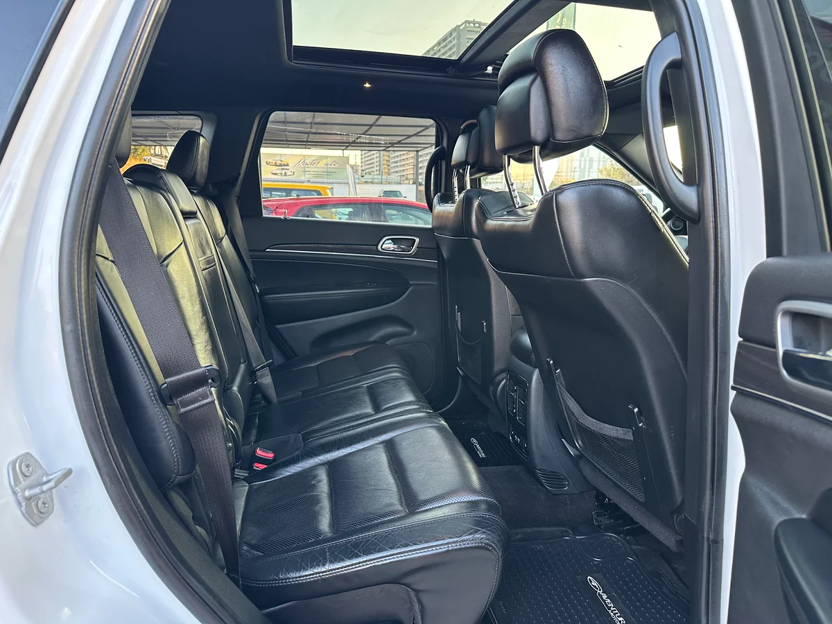 JEEP GRAND CHEROKEE 3.6 LIMITED 4WD UNICO DUEÑO - Miniatura 15
