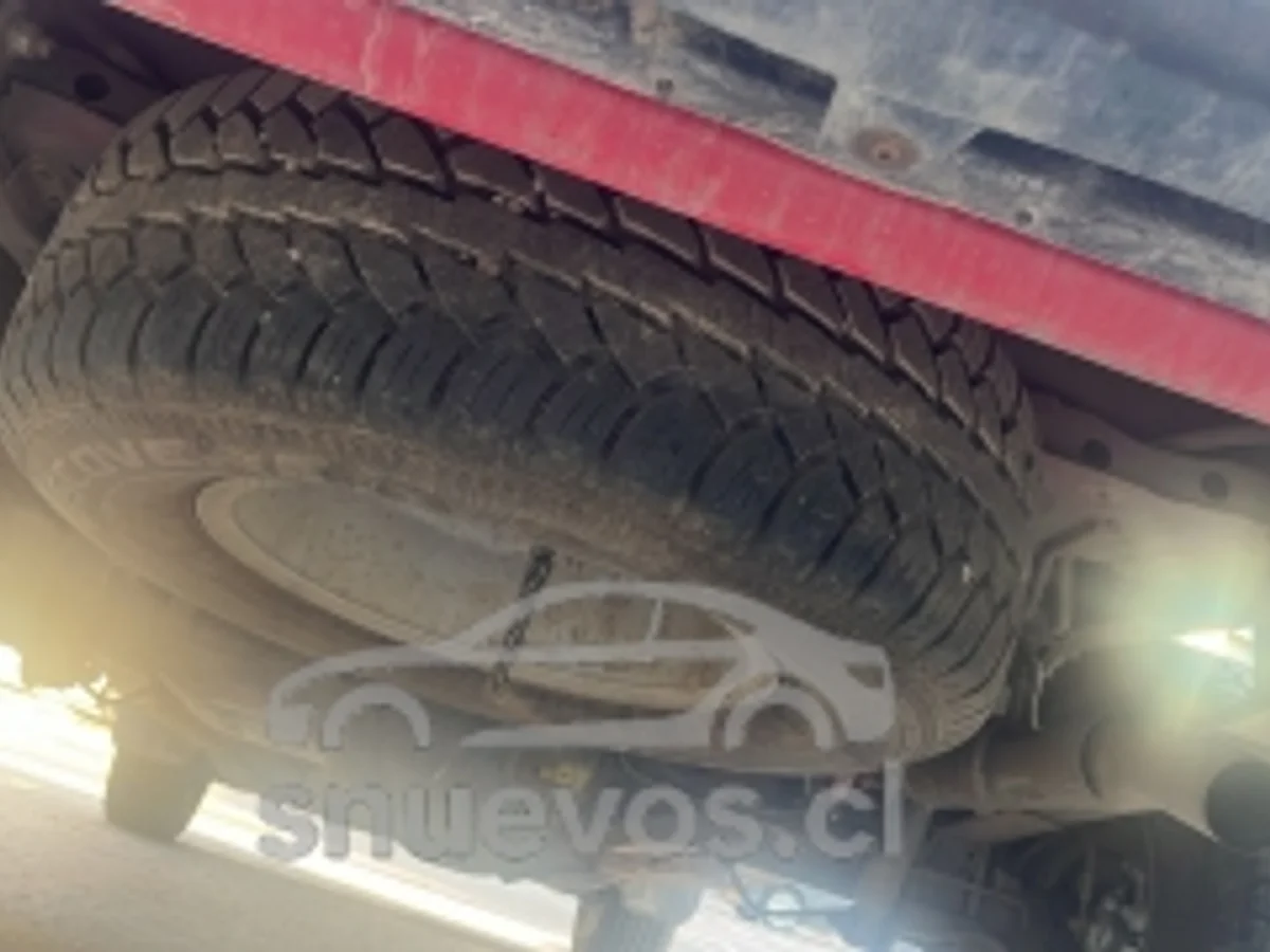 MAXUS T60 2.0 GLX AT 4X4 2022 - Miniatura 8