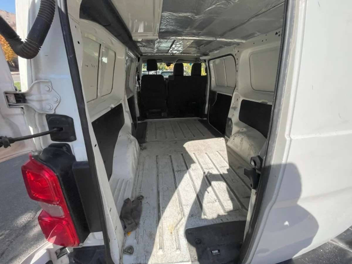 Citroën Jumpy es un furgón de carga - Miniatura 2