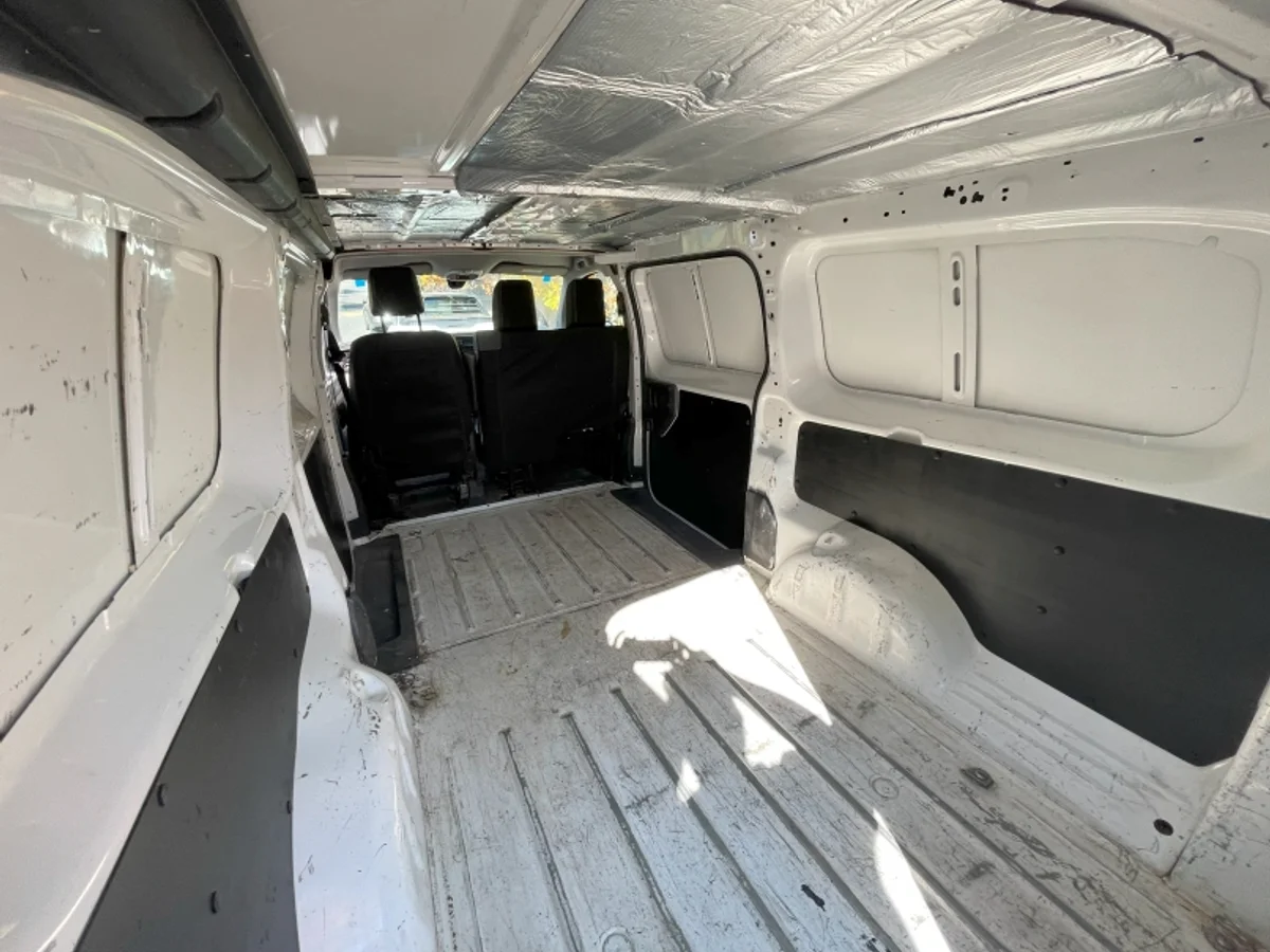 Citroën Jumpy es un furgón de carga - Miniatura 3