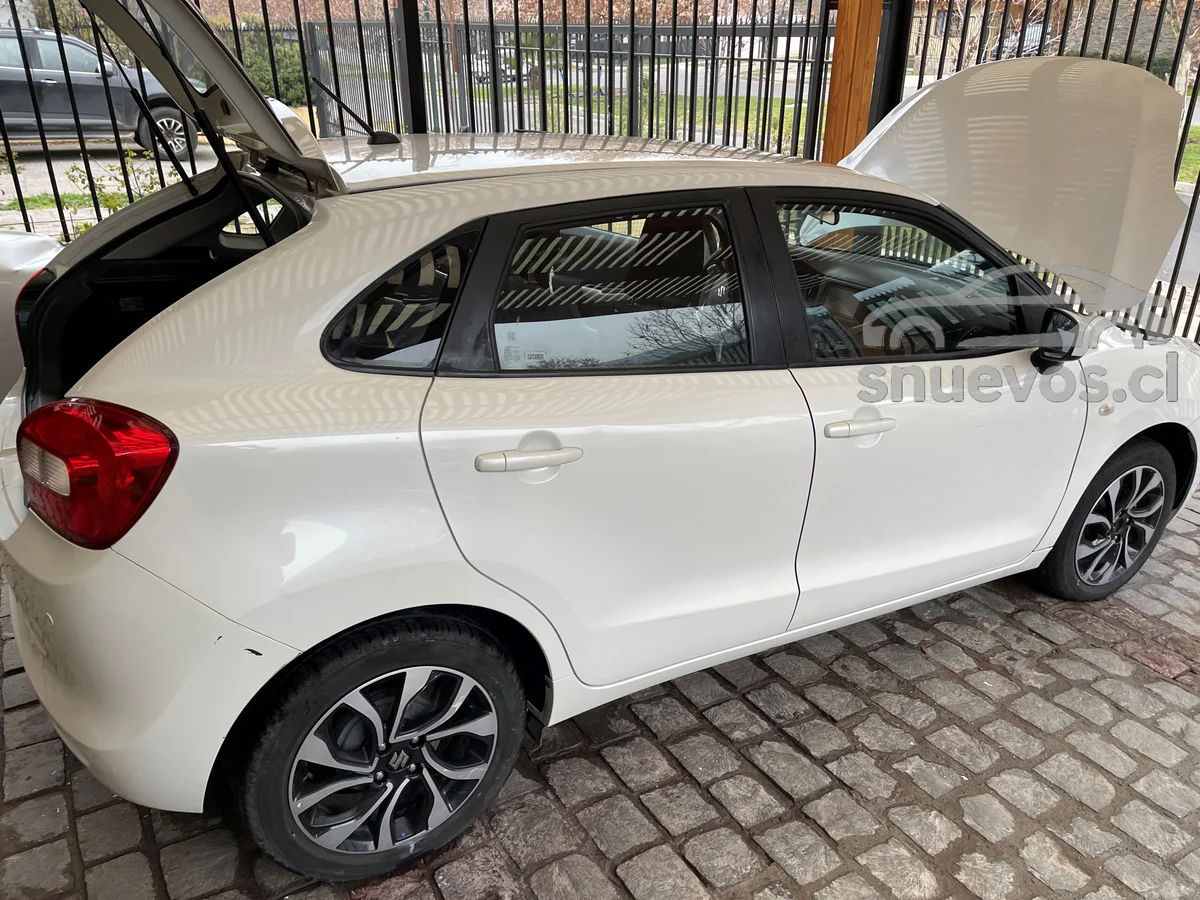 El Suzuki Baleno HB 1.4 GLS automático - Miniatura 4