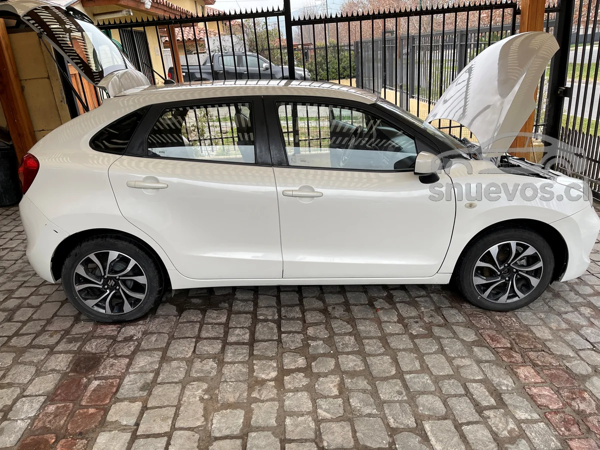 El Suzuki Baleno HB 1.4 GLS automático - Miniatura 5