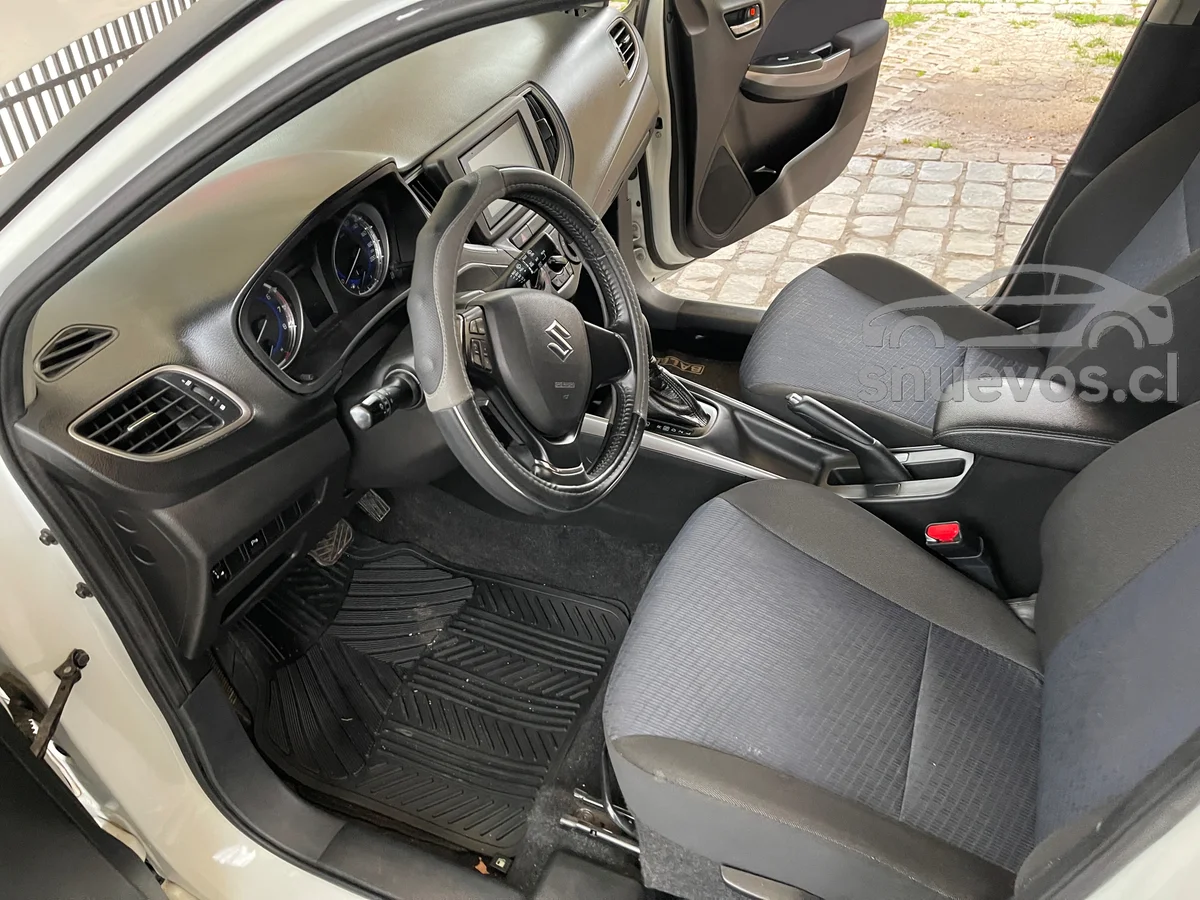 El Suzuki Baleno HB 1.4 GLS automático - Miniatura 10