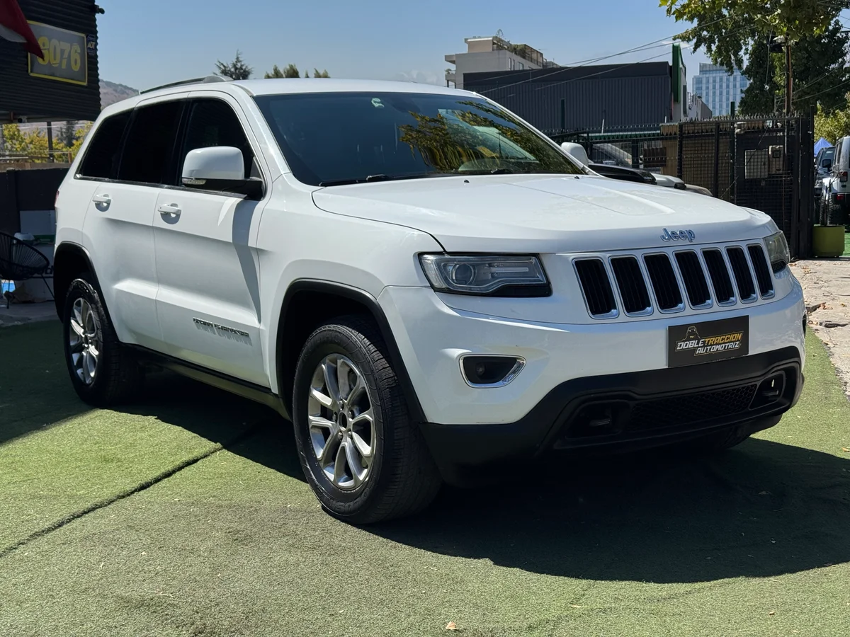 JEEP GRAND CHEROKEE LAREDO 2014