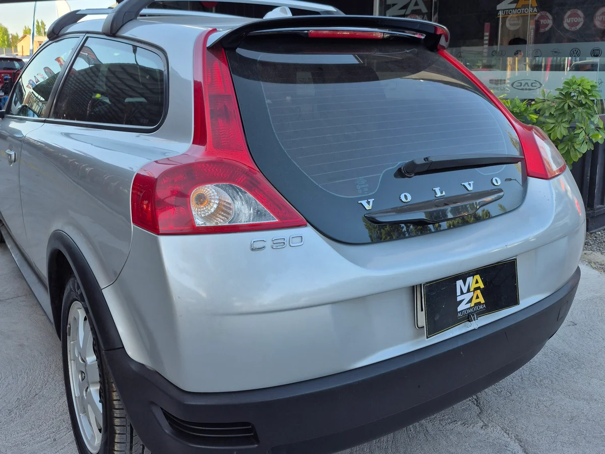 Volvo c30, coupe - Miniatura 9