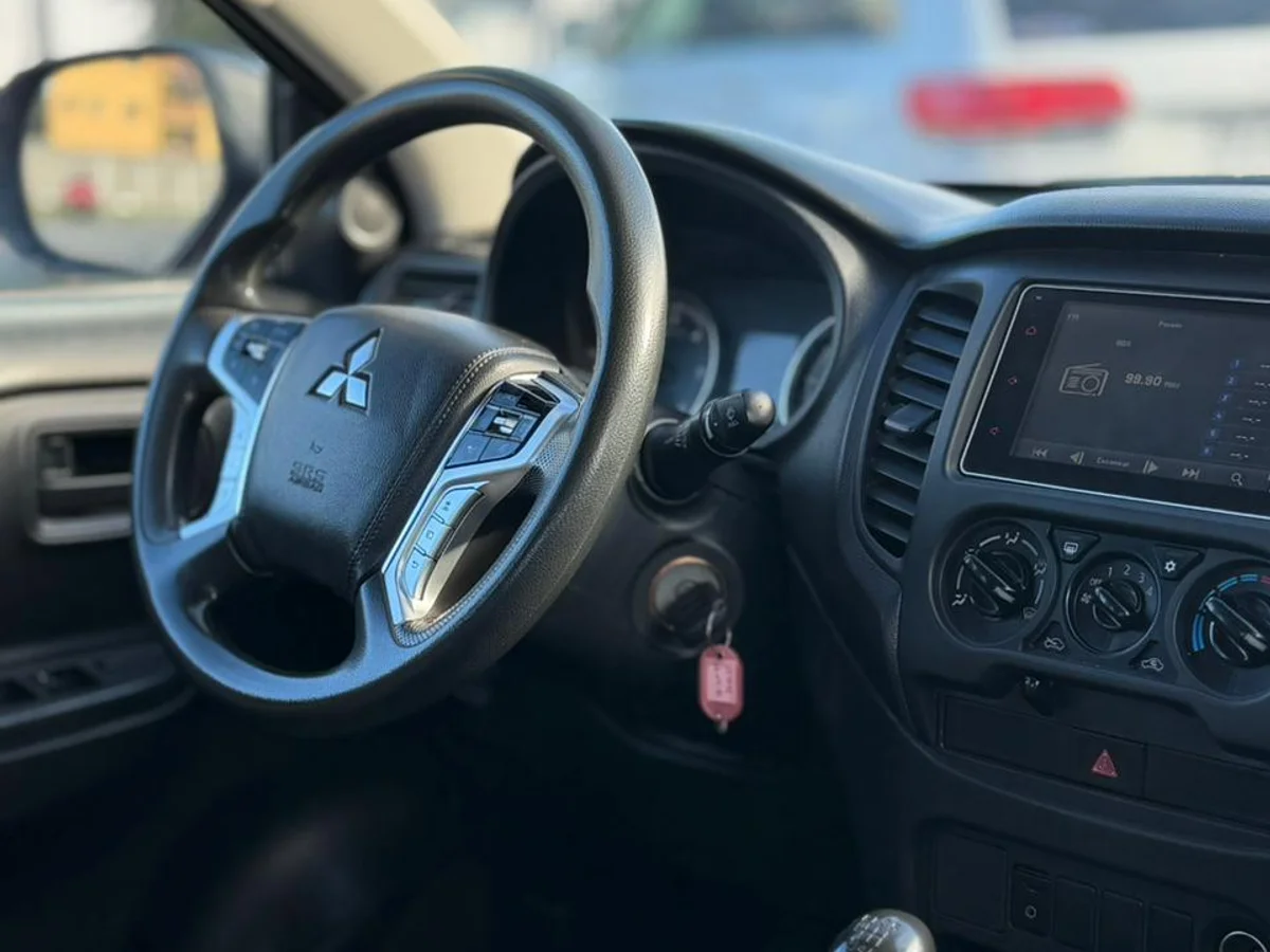 MITSUBISHI L200 Katana Crt 4x4 2022 - Imagen 6