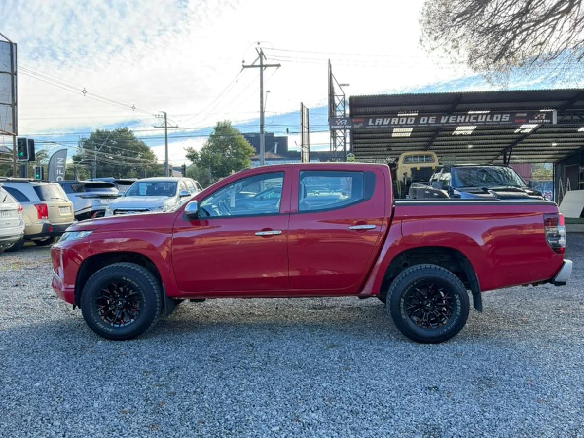 MITSUBISHI L200 Katana Crt 4x4 2022 - Imagen 2