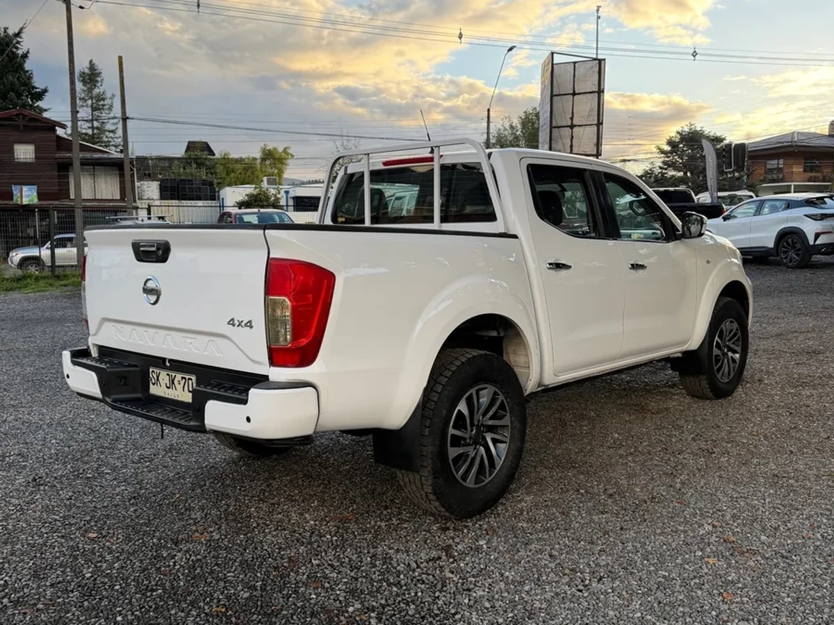 Nissan Navara SE 4x4 2023 - Miniatura 16