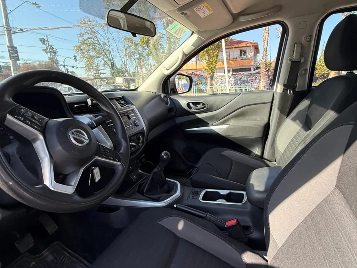 Nissan Navara SE 4x4 2023 - Miniatura 12