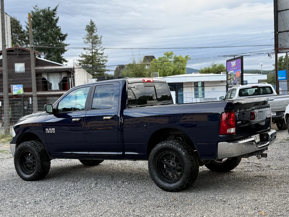 Dodge RAM 1500 SLT 2018