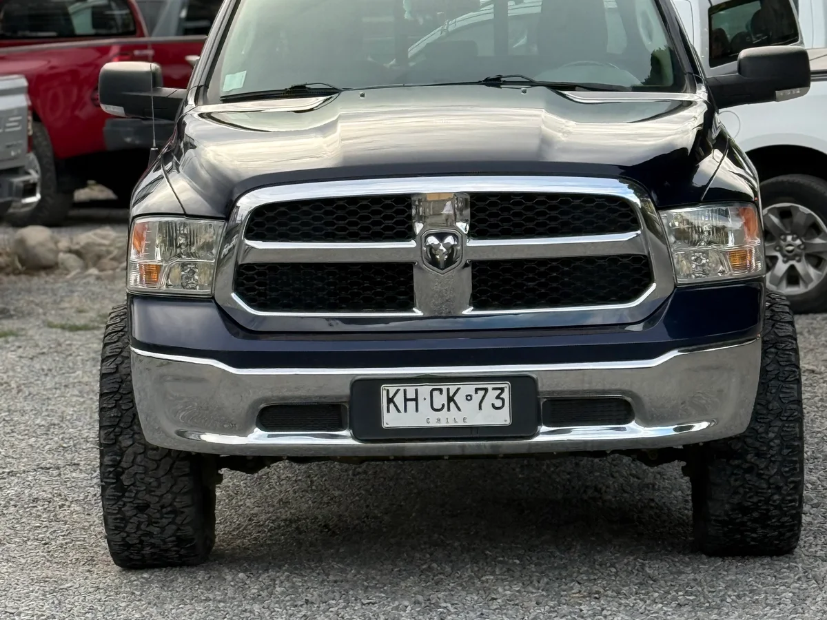 Dodge RAM 1500 SLT 2018