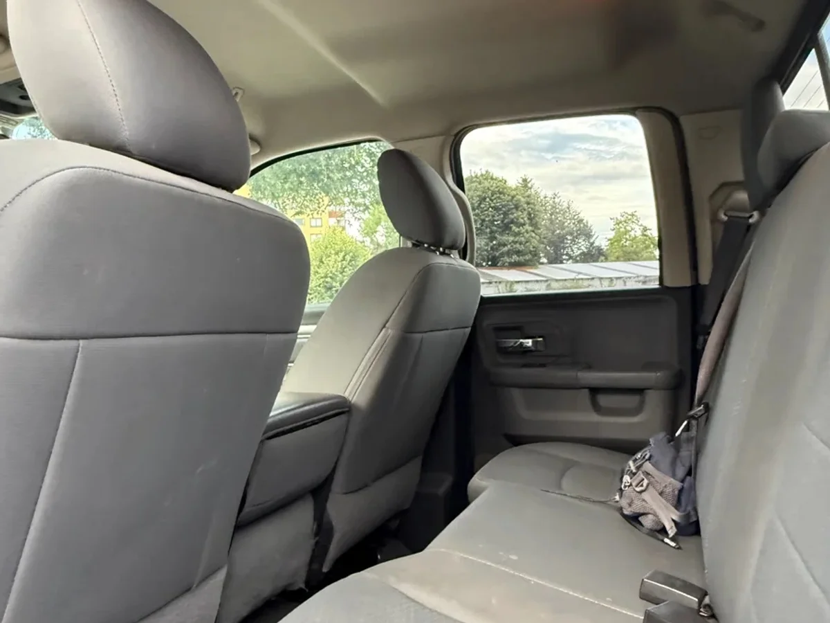 Dodge RAM 1500 SLT 2018 - Miniatura 15