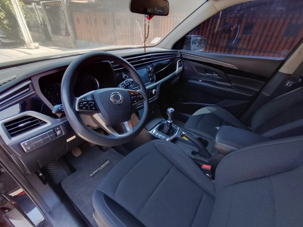 SSANGYONG NEW KORANDO 1.5 TURBO LX 4X2 - Miniatura 5