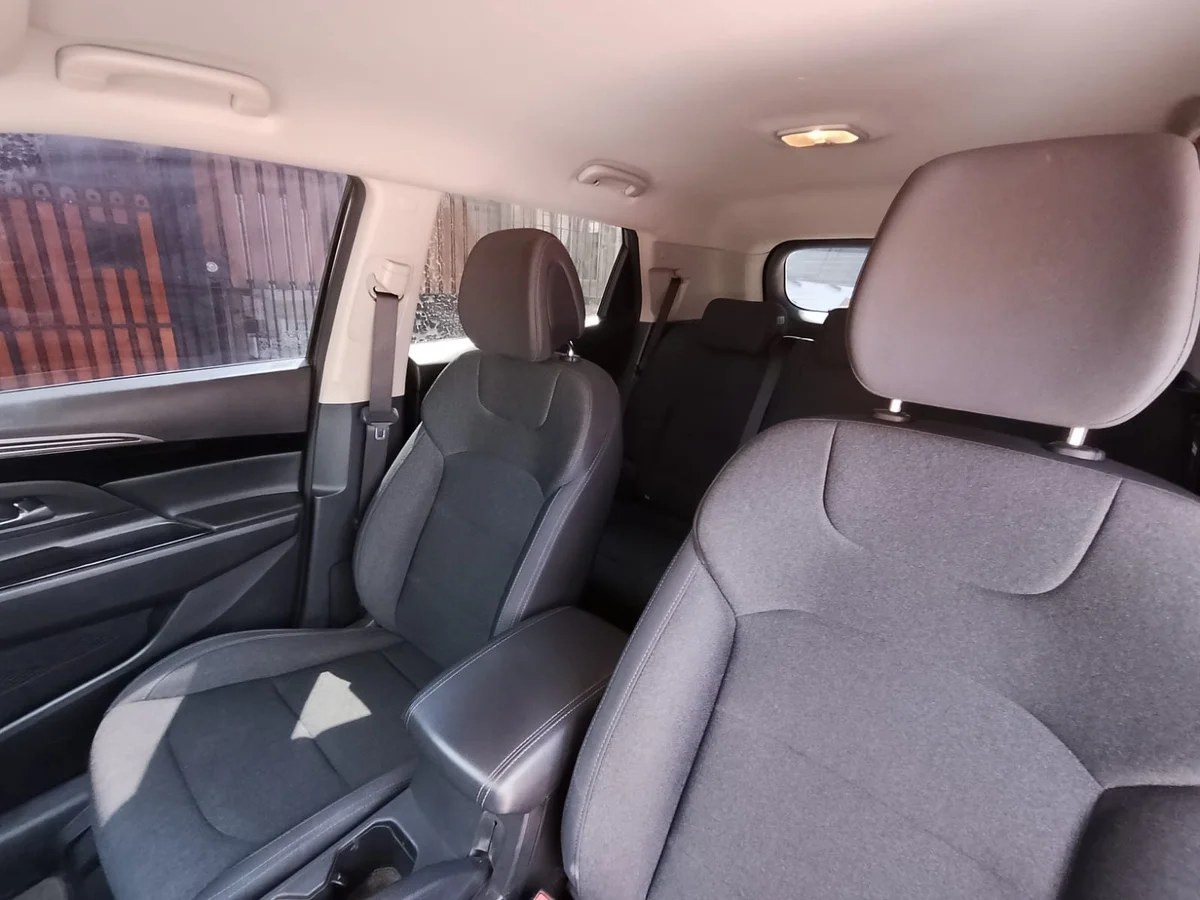 SSANGYONG NEW KORANDO 1.5 TURBO LX 4X2 - Miniatura 6