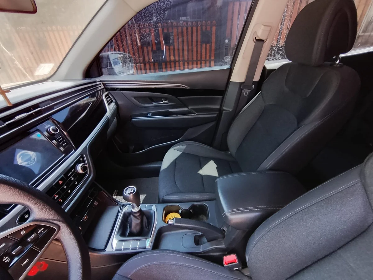 SSANGYONG NEW KORANDO 1.5 TURBO LX 4X2 - Miniatura 8