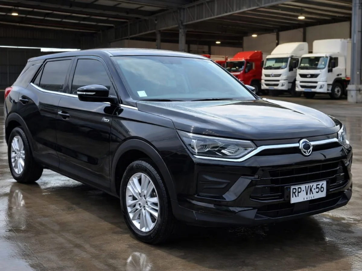 SSANGYONG NEW KORANDO 1.5 TURBO LX 4X2 - Miniatura 11