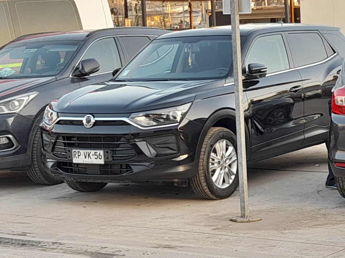 SSANGYONG NEW KORANDO 1.5 TURBO LX 4X2 - Miniatura 12