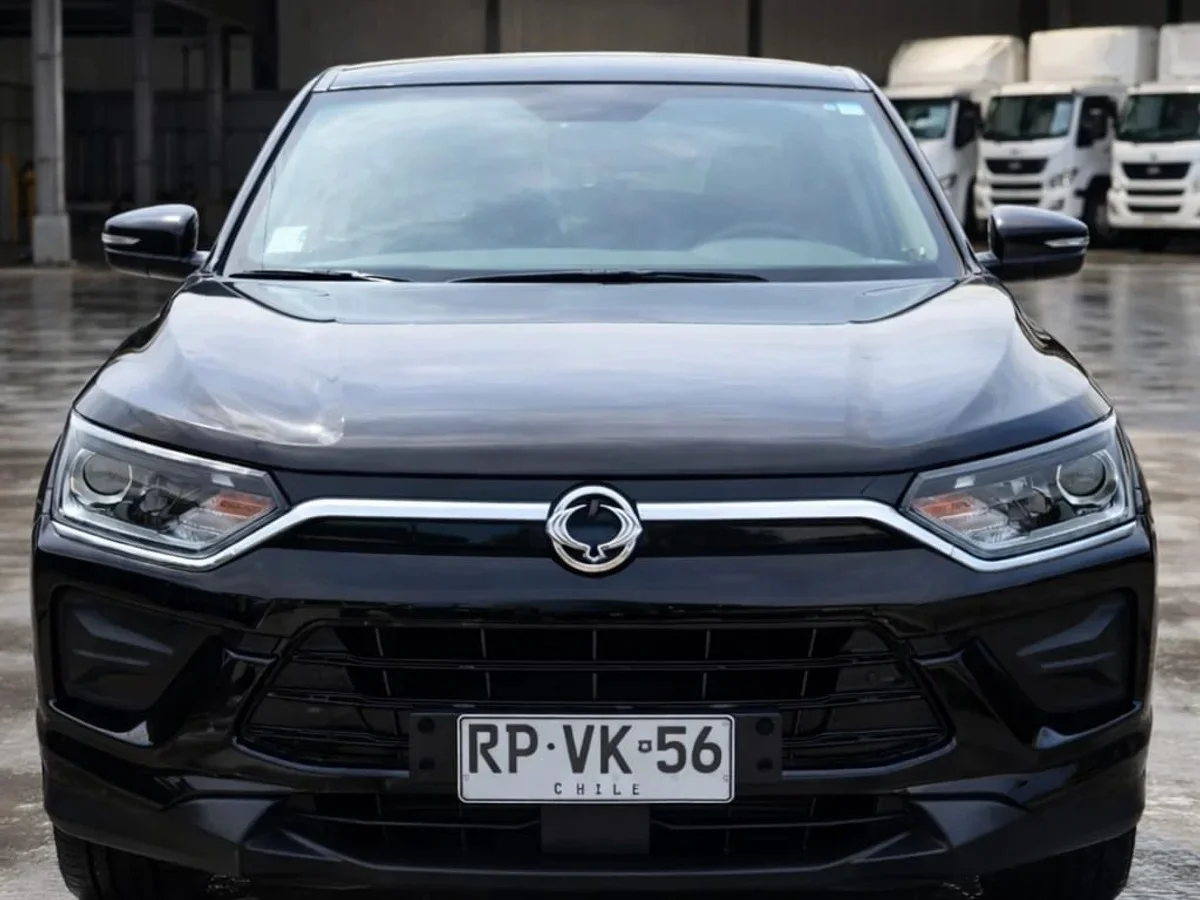 SSANGYONG NEW KORANDO 1.5 TURBO LX 4X2 - Miniatura 14