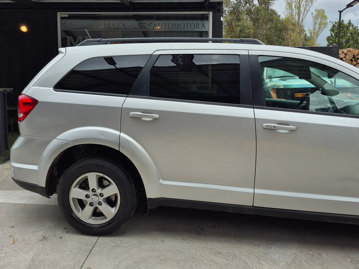 Dodge Journey Sxt - Miniatura 3