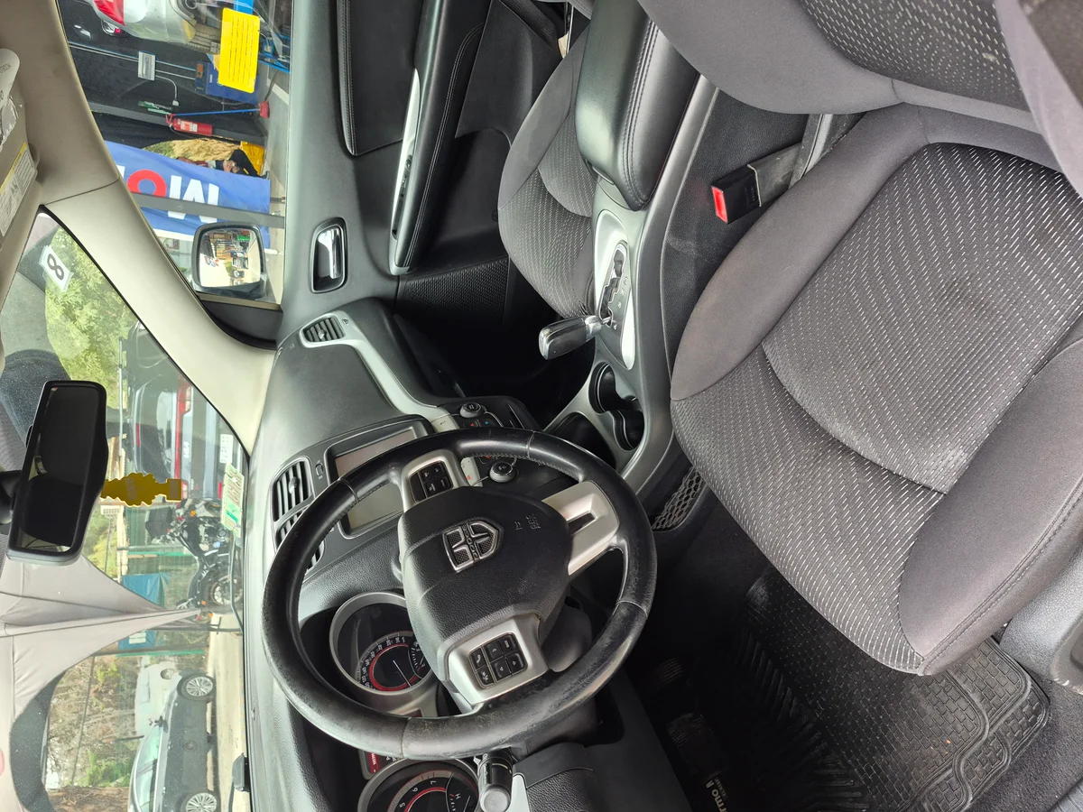 Dodge Journey Sxt - Miniatura 7