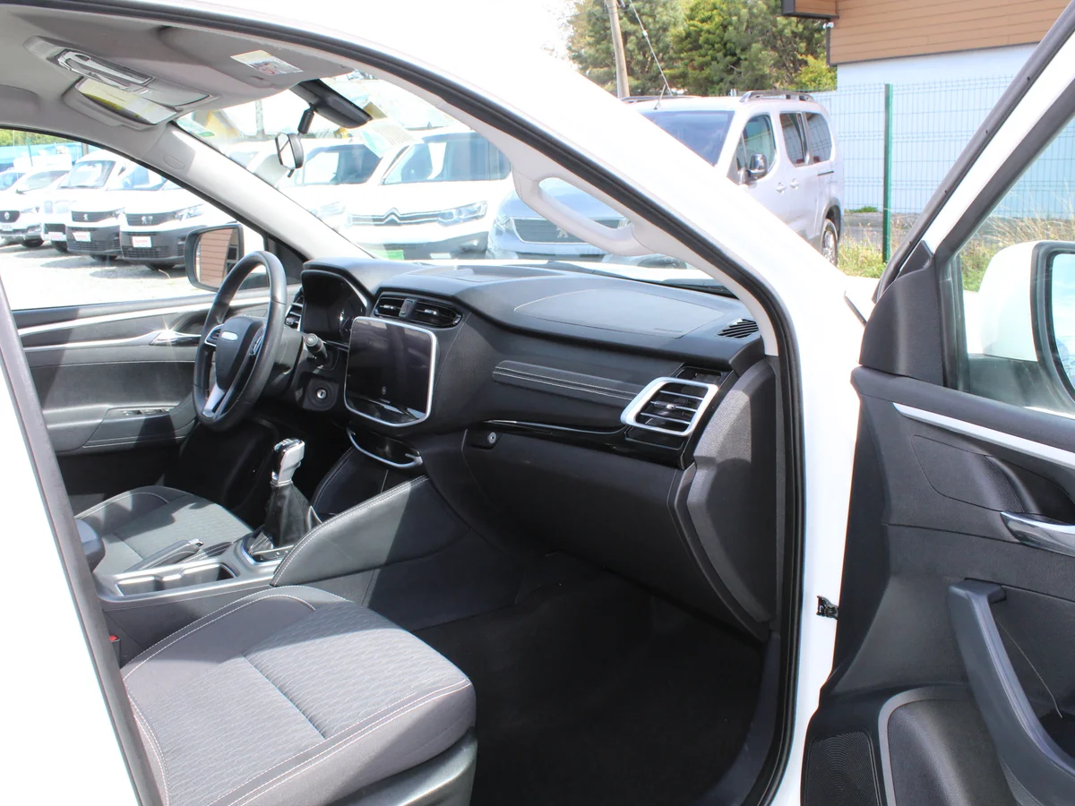 Maxus T60 — foto 5 de 11