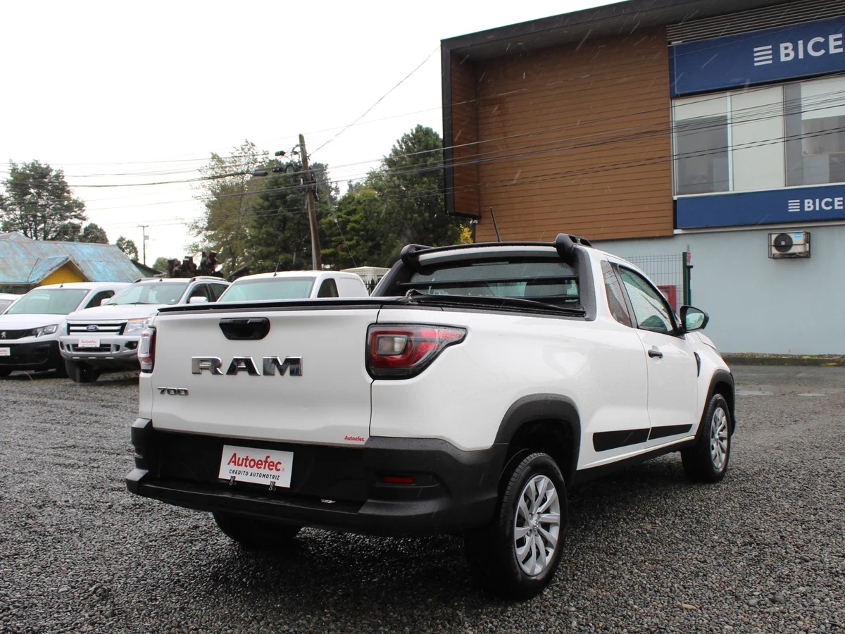 RAM Van700 Rapid Slt — foto 7 de 10