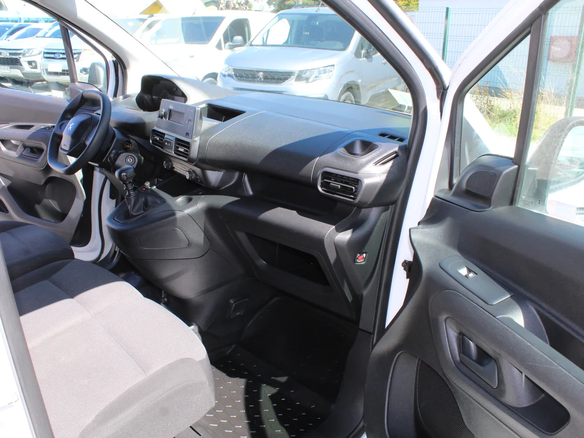 Peugeot Partner Blue Hdi — foto 5 de 10