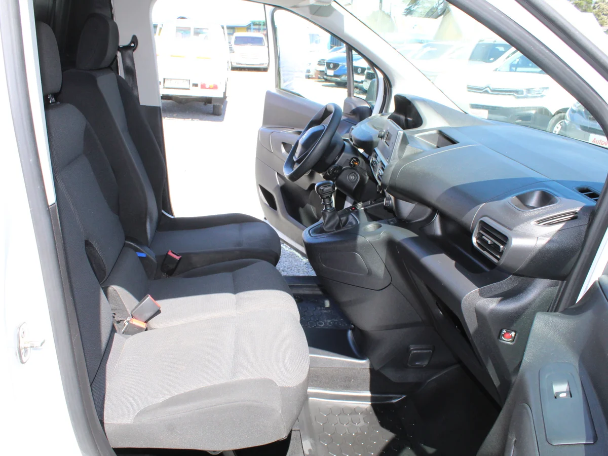 Peugeot Partner Blue Hdi — foto 7 de 10