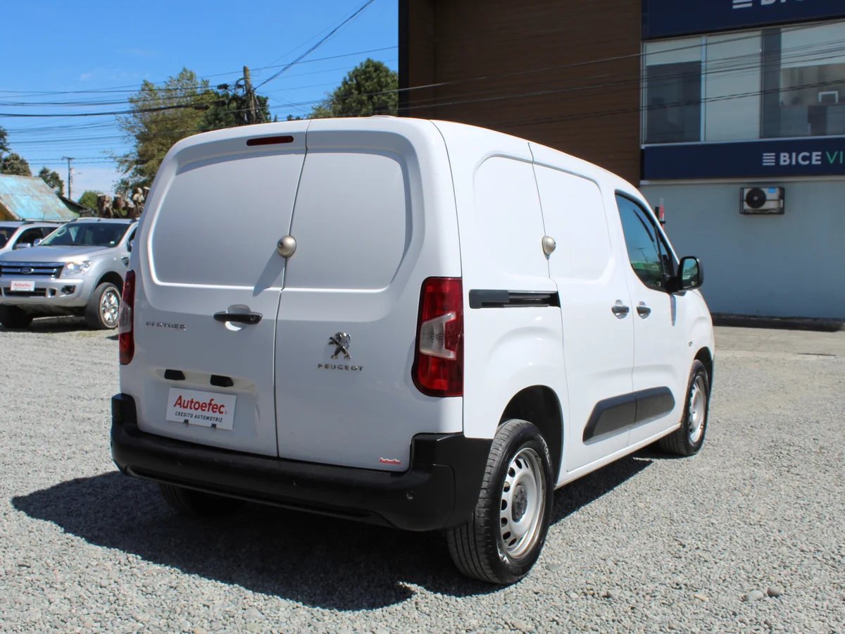 Peugeot Partner Blue Hdi — foto 8 de 10