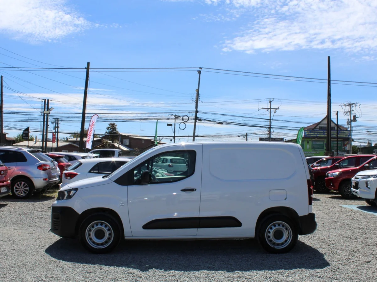 Peugeot Partner Blue Hdi — foto 10 de 10
