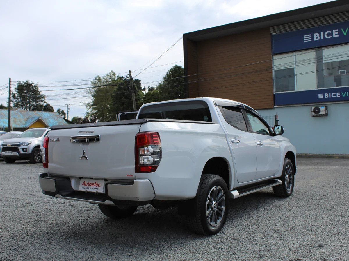 Mitsubishi L200 Dakar Hp Aut. — foto 8 de 10