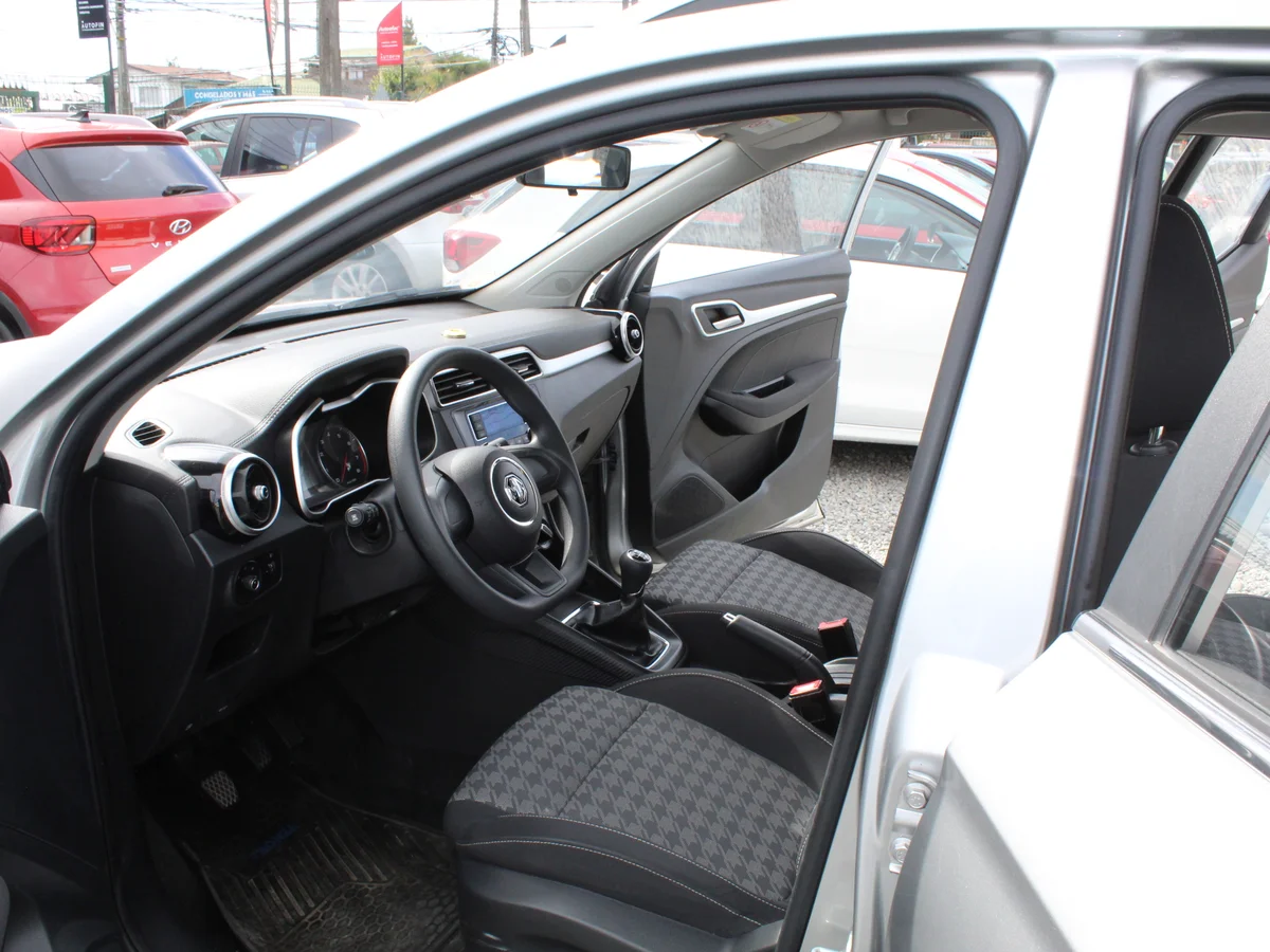 MG Zs — foto 10 de 11