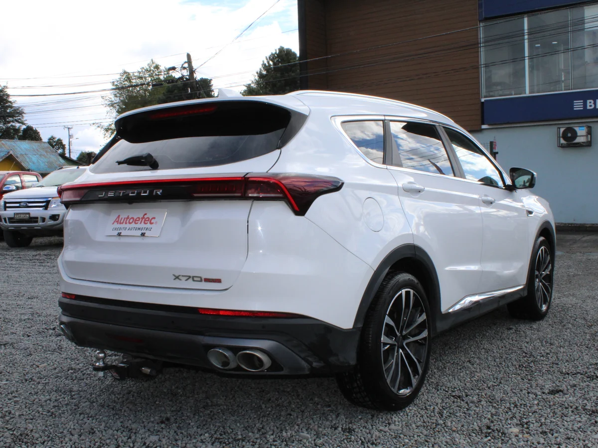 Jetour X70 Plus — foto 7 de 11