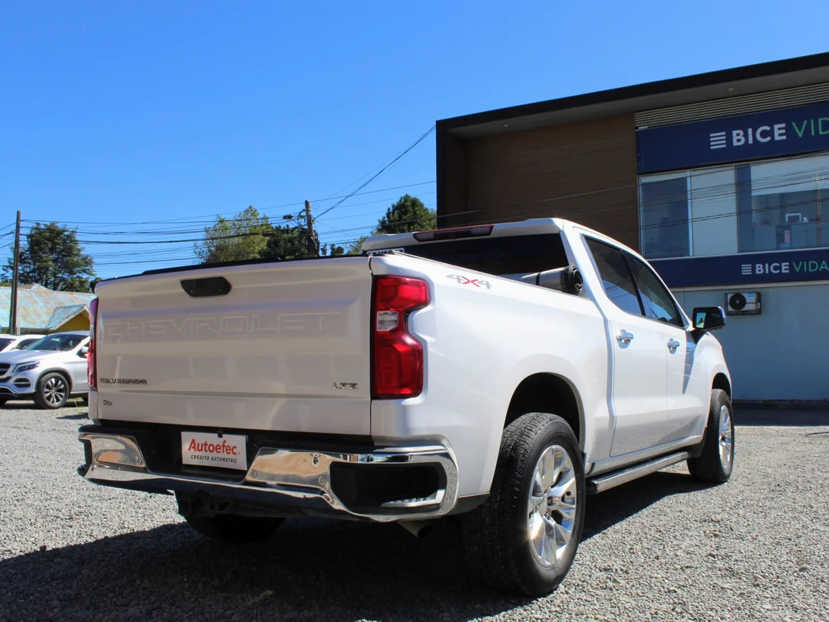Chevrolet Silverado — foto 6 de 9