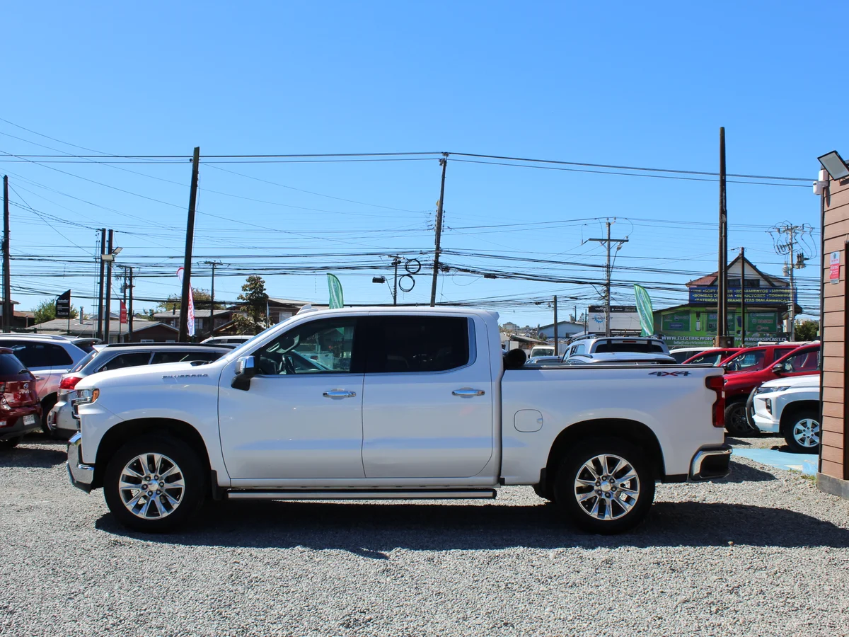 Chevrolet Silverado — foto 9 de 9