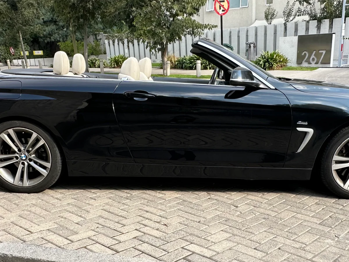 BMW 430I A 2.0 LUXIRY SPORT CABRIOLET UNICO DUEÑO - Miniatura 4
