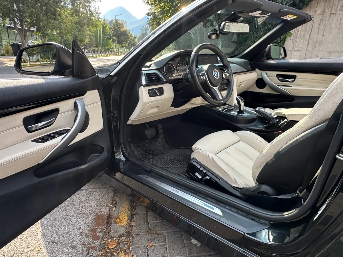 BMW 430I A 2.0 LUXIRY SPORT CABRIOLET UNICO DUEÑO - Miniatura 10