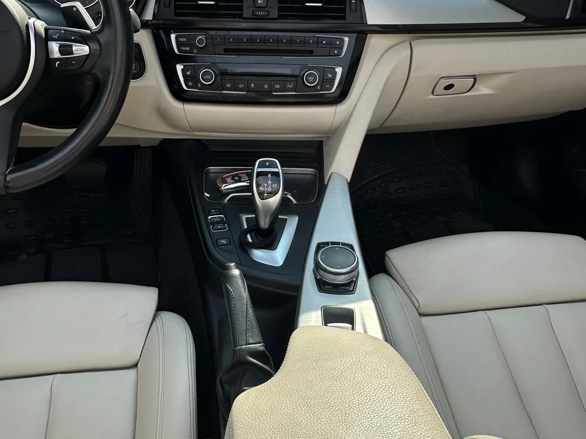 BMW 430I A 2.0 LUXIRY SPORT CABRIOLET UNICO DUEÑO - Miniatura 14