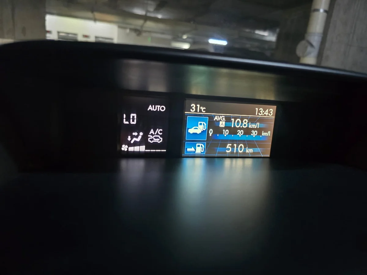 SUBARU XV DYNAMIC AWC CVT 2.0 I - Miniatura 11