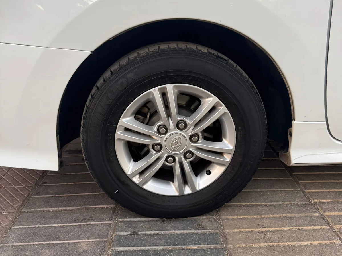 MAXUS G10 2.0 MINIVAN - Miniatura 9