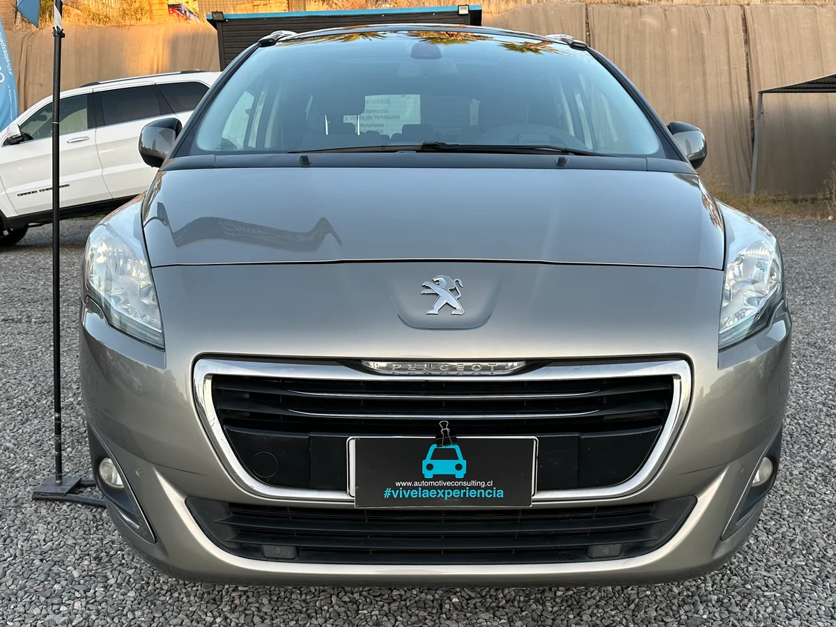 PEUGEOT 5008 ALLURE BLUE HDI 1.6 AUT DIESEL 2017 - Miniatura 3