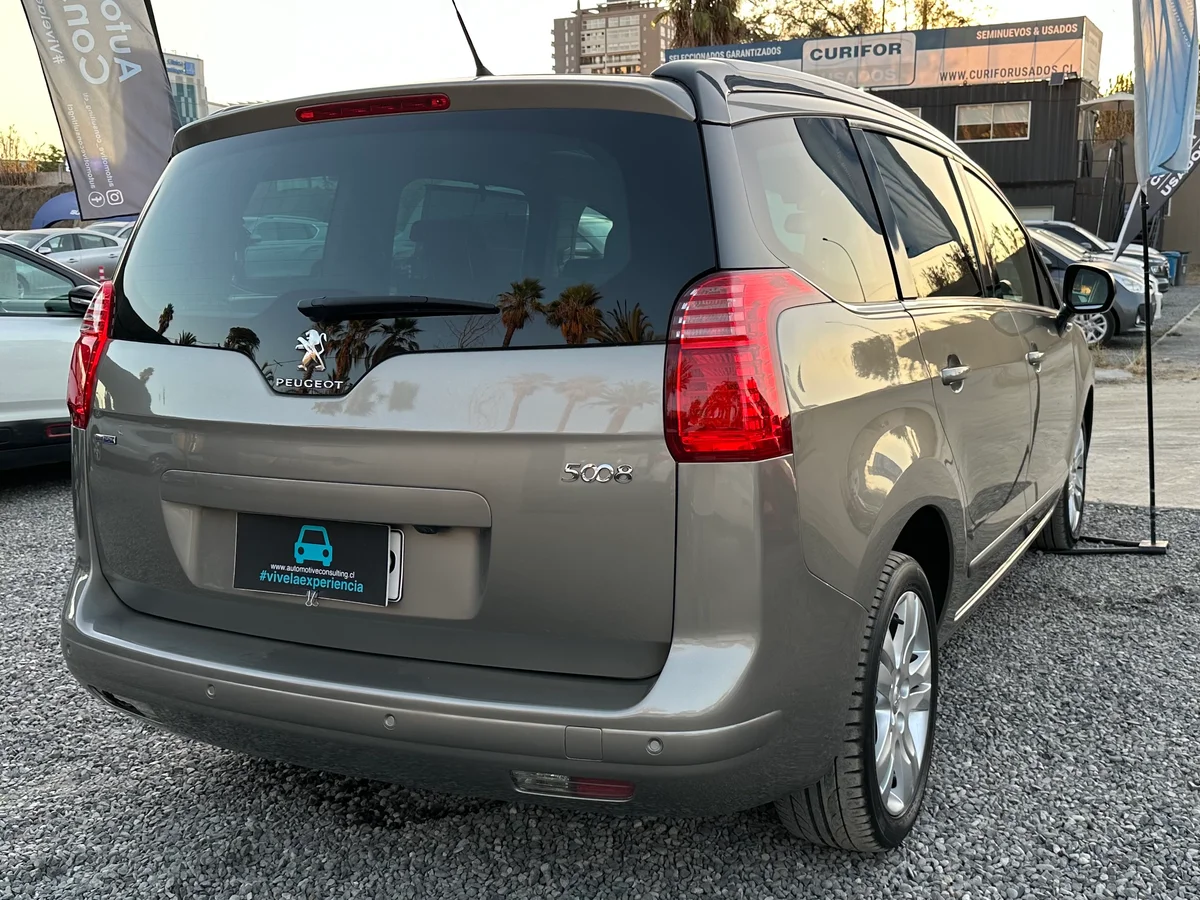 PEUGEOT 5008 ALLURE BLUE HDI 1.6 AUT DIESEL 2017 - Miniatura 6