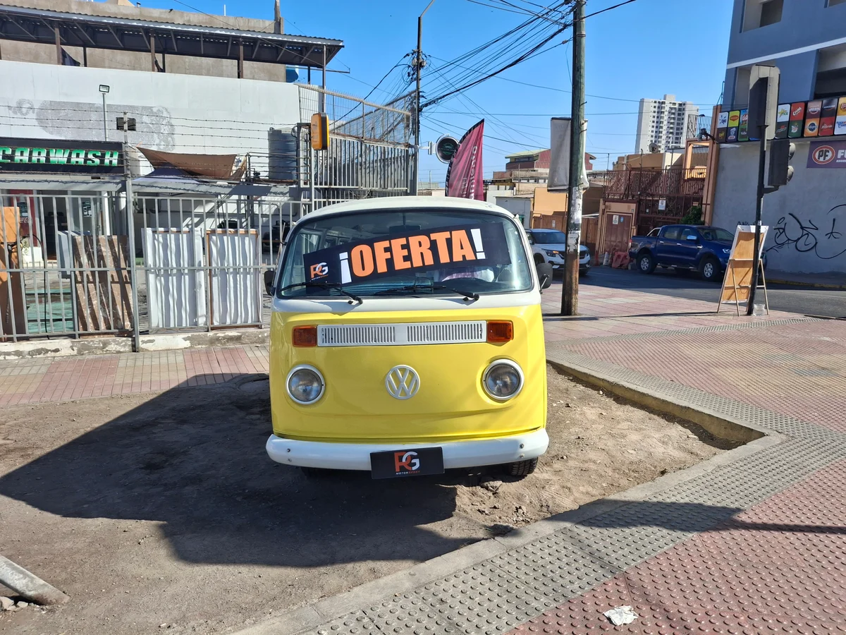 1989 Volkswagen Combi California - Miniatura 2