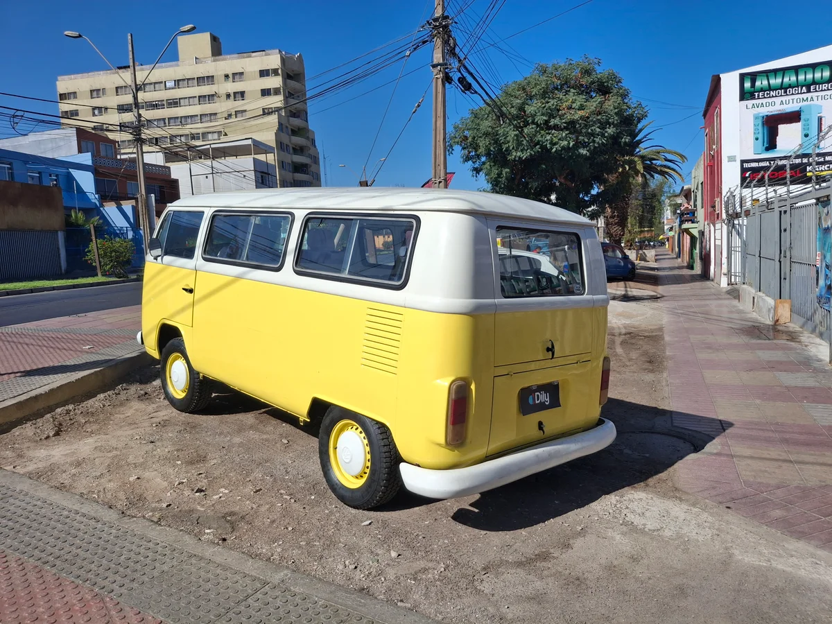 1989 Volkswagen Combi California - Miniatura 4