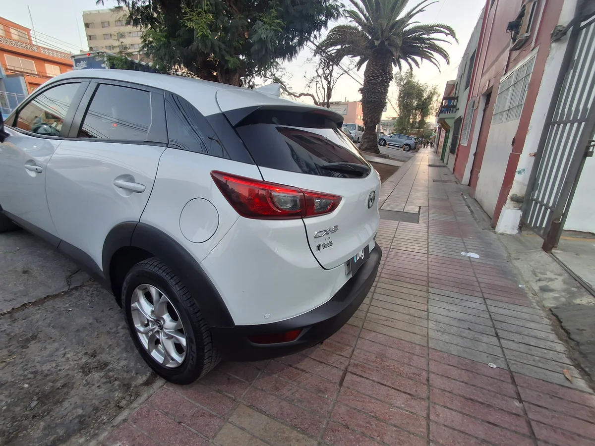 2017 Mazda CX3 - Miniatura 16